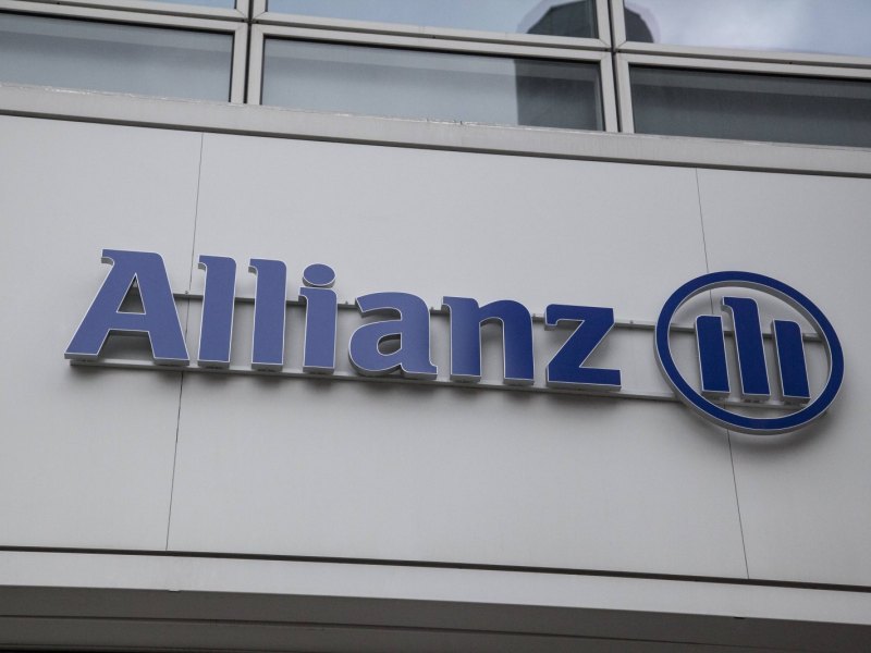 Allianz Schriftzug