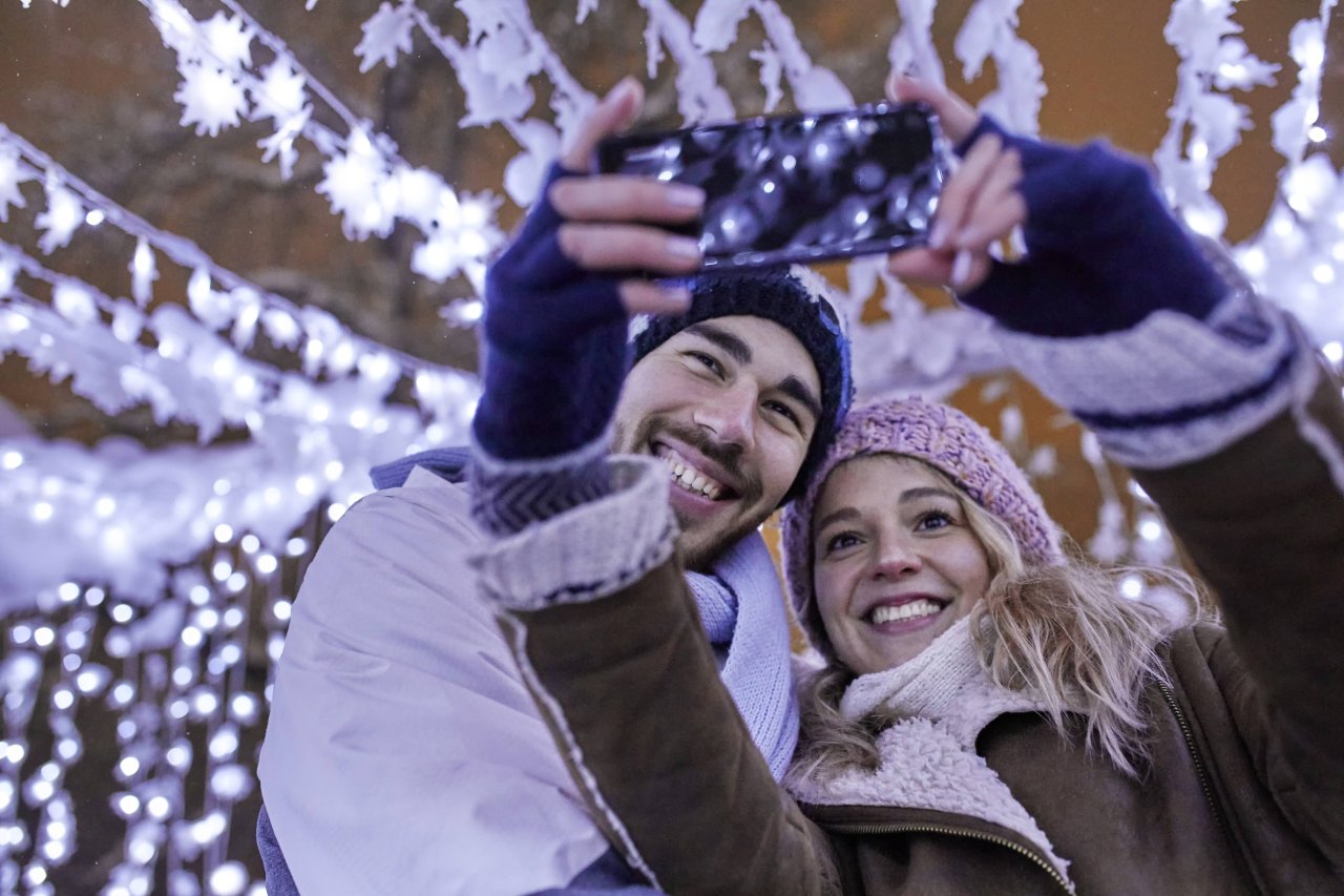 Einfach selber knipsen: So bekommst du ein personalisiertes Weihnachtsbild.