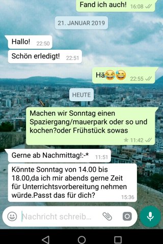 Danach wird die WhatsApp-Nachricht mit dem Stern-Symbol markiert.