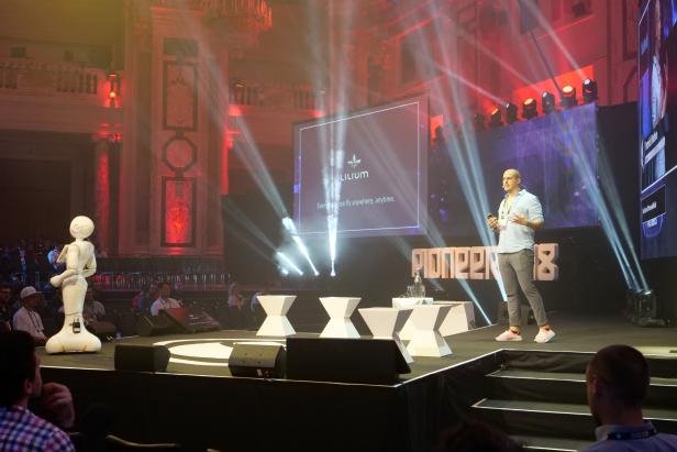 Patrick Nathen, Mitbegründer des deutschen Flugtaxi-Start-ups Lilium, spricht auf dem Pioneers Festival 2018.