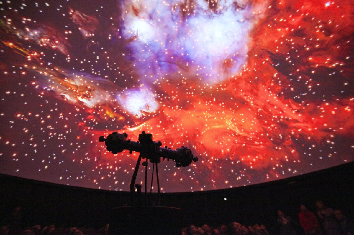 Projizierter Sternenhimmel im Planetarium