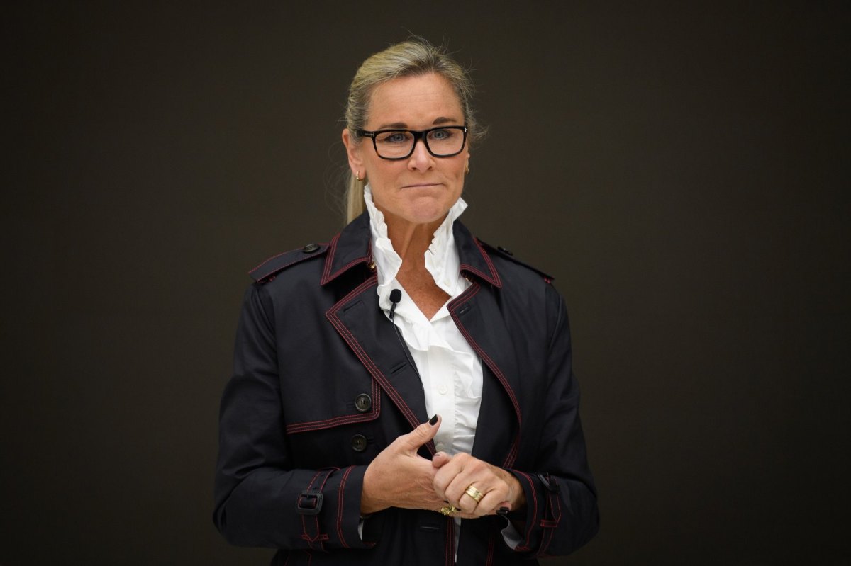 Angela Ahrendts