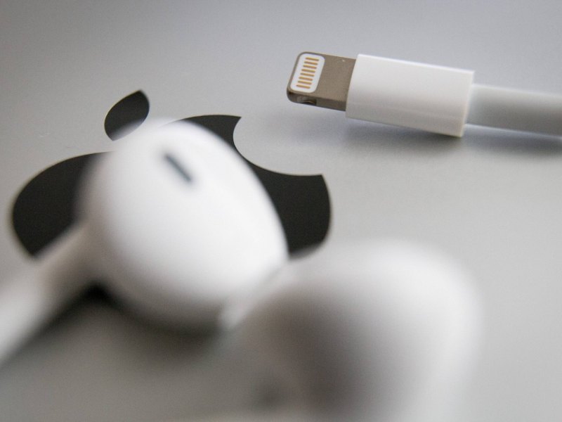 Apple Kopfhörer mit Adapter