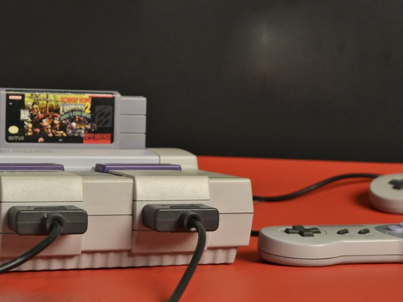 Nintendo Super-NES-Konsole