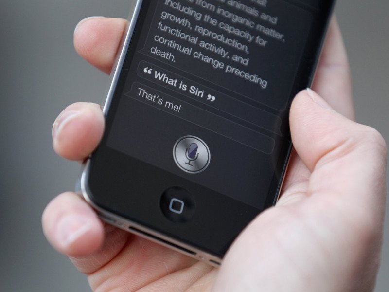 Siri auf einem iPhone-Bildschirm