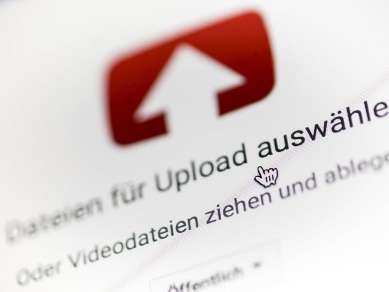 Screenshot vom Upload-Button bei YouTube