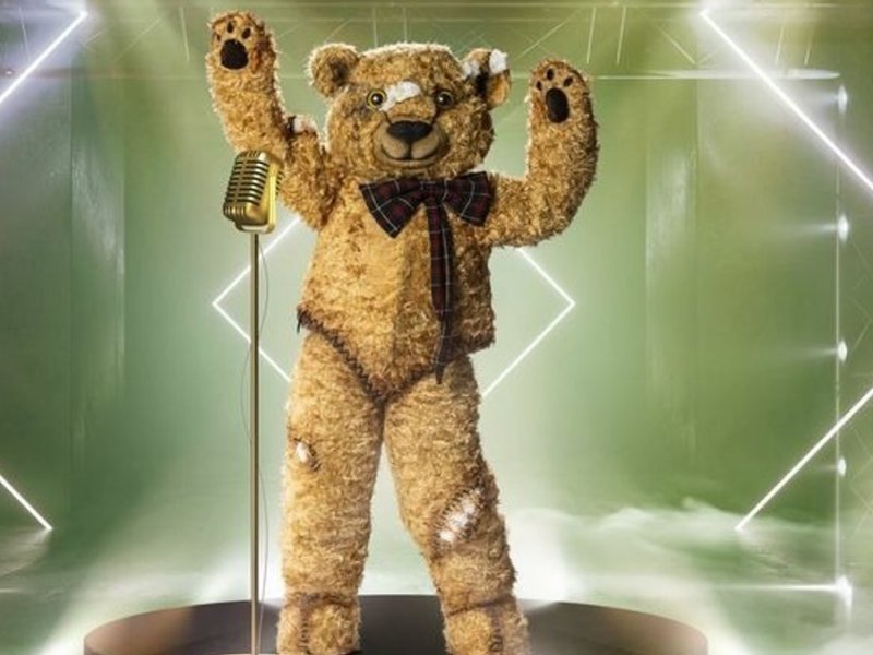 Der Teddy kann seinen Gesang bei "The Masked Singer" heute nicht zum Besten geben.. © ProSieben / Benjamin Kis