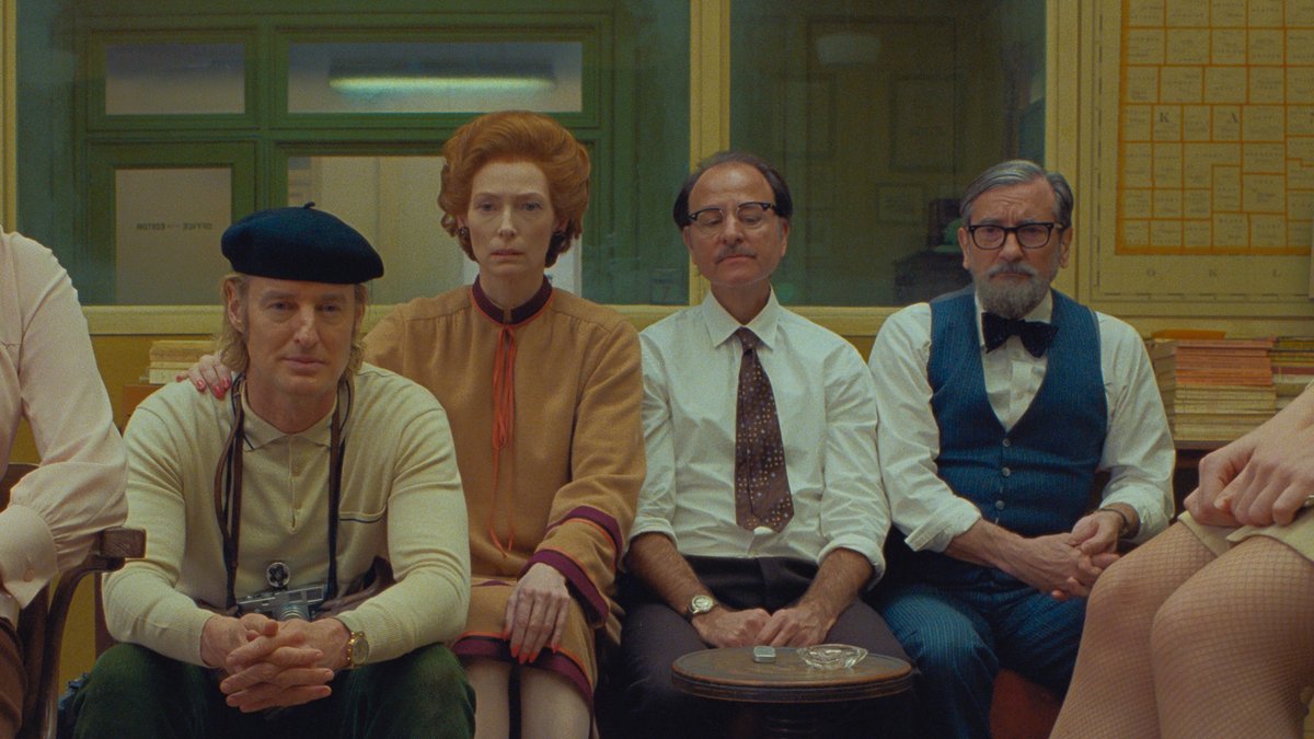 Stars in Pastellfarben: Ein typisches Standbild aus einem Wes-Anderson-Film.. © © 2020 Twentieth Century Fox Film Corporation All Rights Reserved