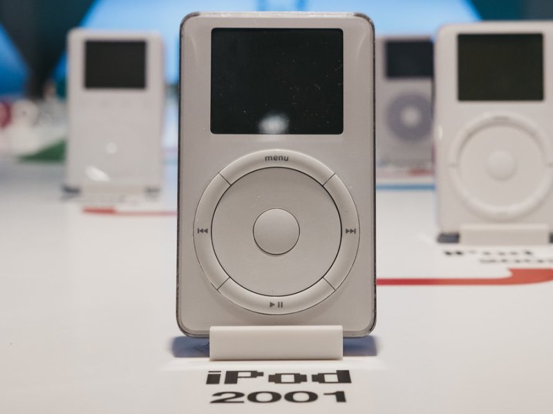 Der erste iPod setzte noch auf das sogenannte "Click Wheel".. © Alena Veasey/Shutterstock.com