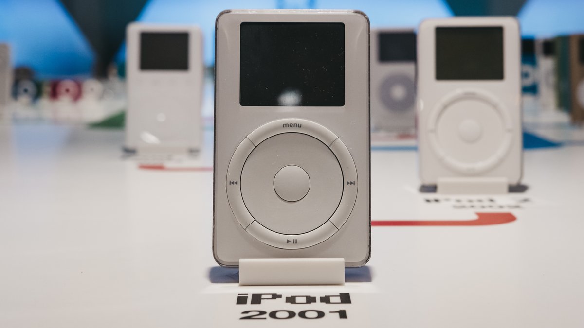 Der erste iPod setzte noch auf das sogenannte "Click Wheel".. © Alena Veasey/Shutterstock.com