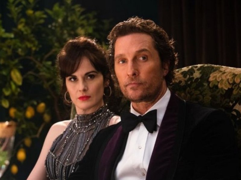 "The Gentlemen": Rosalind Pearson (Michelle Dockery) und Mickey Pearson (Matthew McConaughey) kennen wenig Skrupel.. © LEONINE Studios