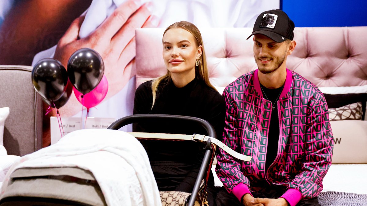 Cheyenne Ochsenknecht mit Freund Nino und ihrem Baby Mavie.. © getty/Isa Foltin / Getty Images