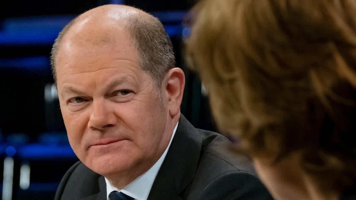 Olaf Scholz ist zu Gast bei Maybrit Illner.. © ZDF/Svea Pietschmann