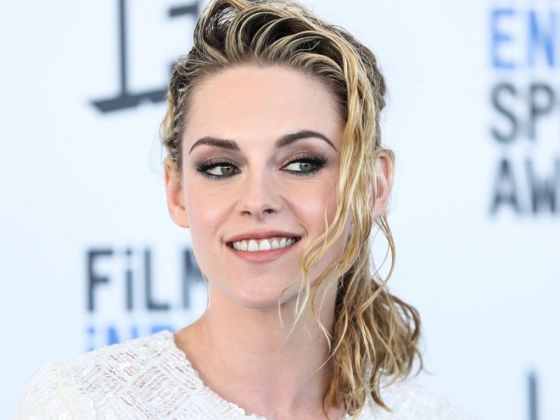 Kristen Stewart bei den Indepentent Spirit Awards.. © imago/NurPhoto