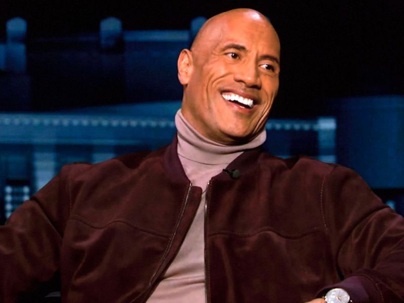 Dwayne Johnson bei einer Talkshow.