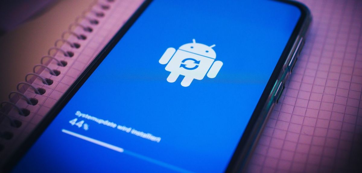 Android-Update auf einem Smartphone