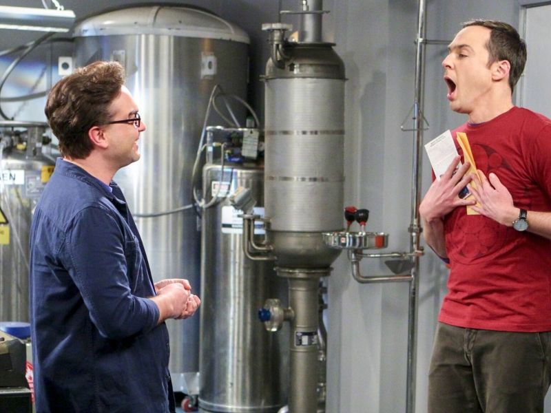 Szene aus "The Big Bang Theory" mit Johnny Galecki (links) und Jim Parsons (rechts)