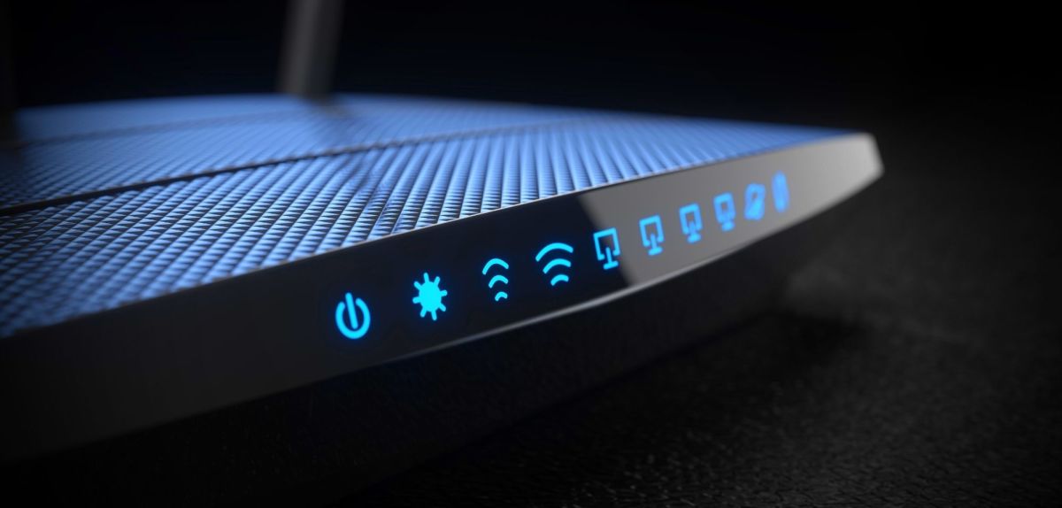 Router mit blauen Symbolen