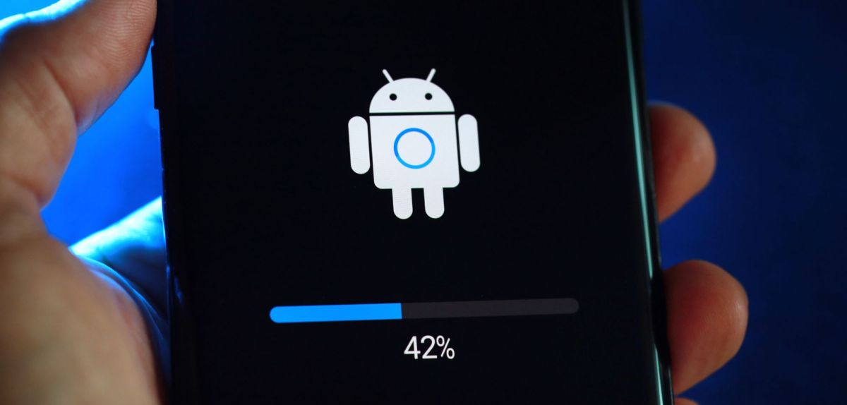 Handy installiert Android Update