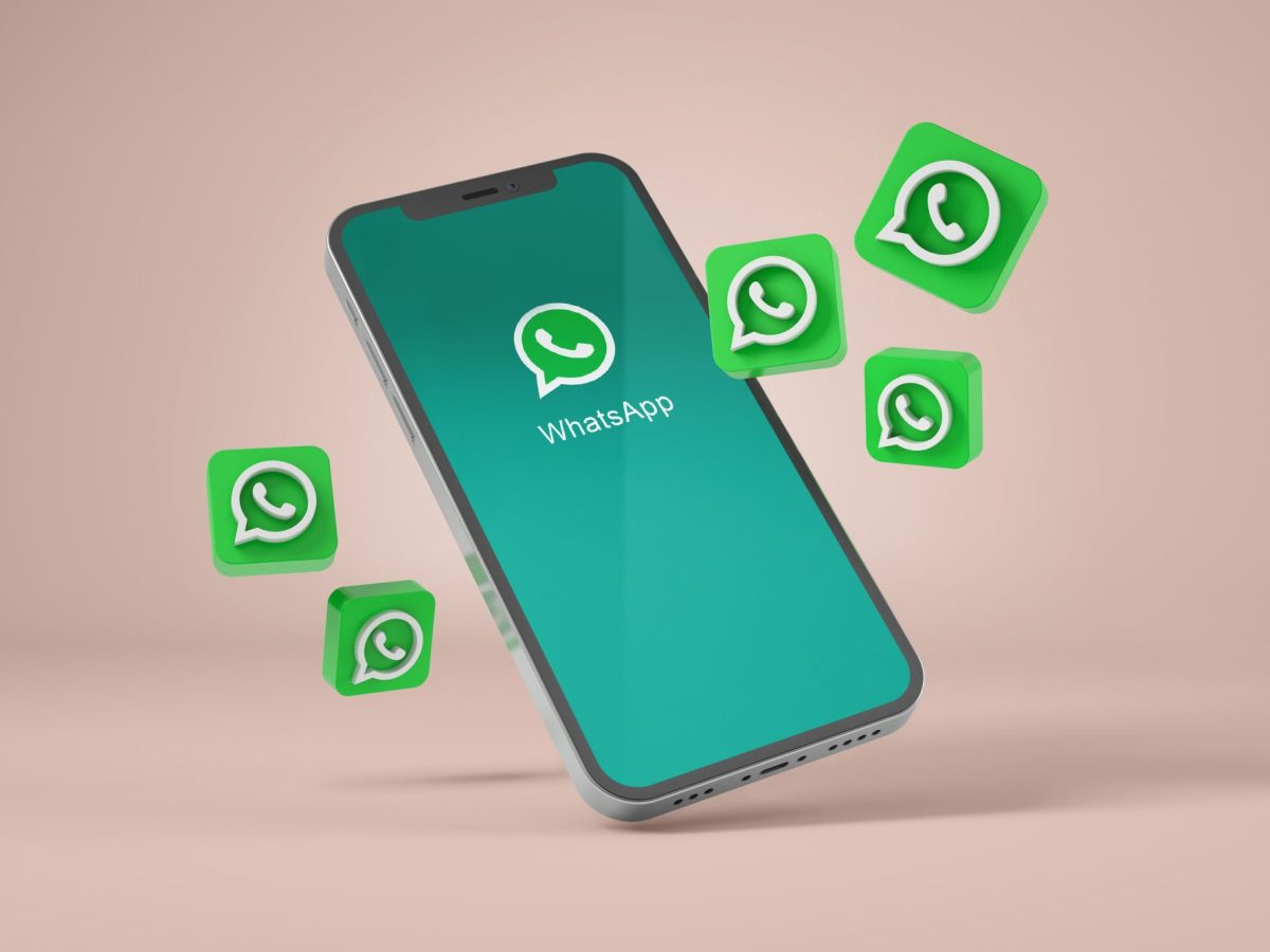 Smartphone-Render, das WhatsApp-Symbol anzeigt.