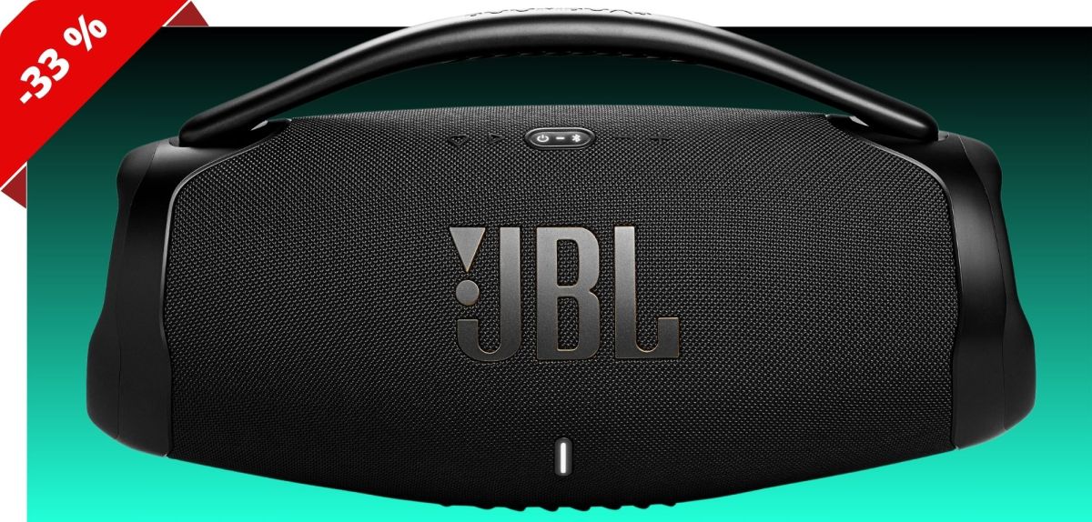 JBL Boombox 3 Wifi vor einem Farbverlauf