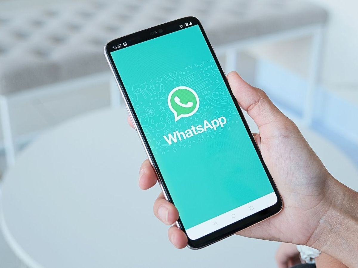 WhatsApp-Logo auf Smartphone