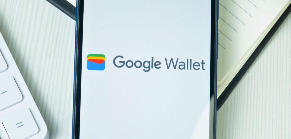 Google Wallet-Logo auf Smartphone