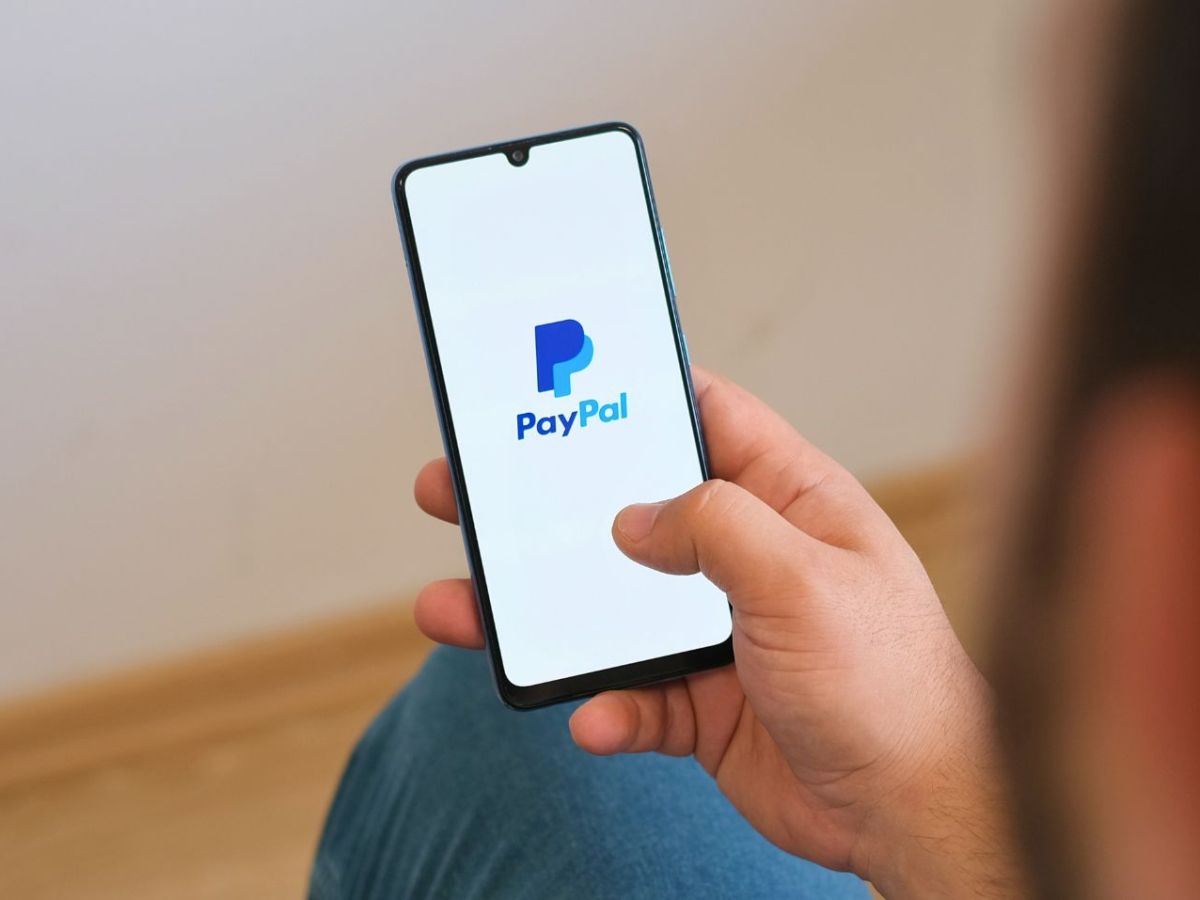 PayPal-Logo auf einem Handy